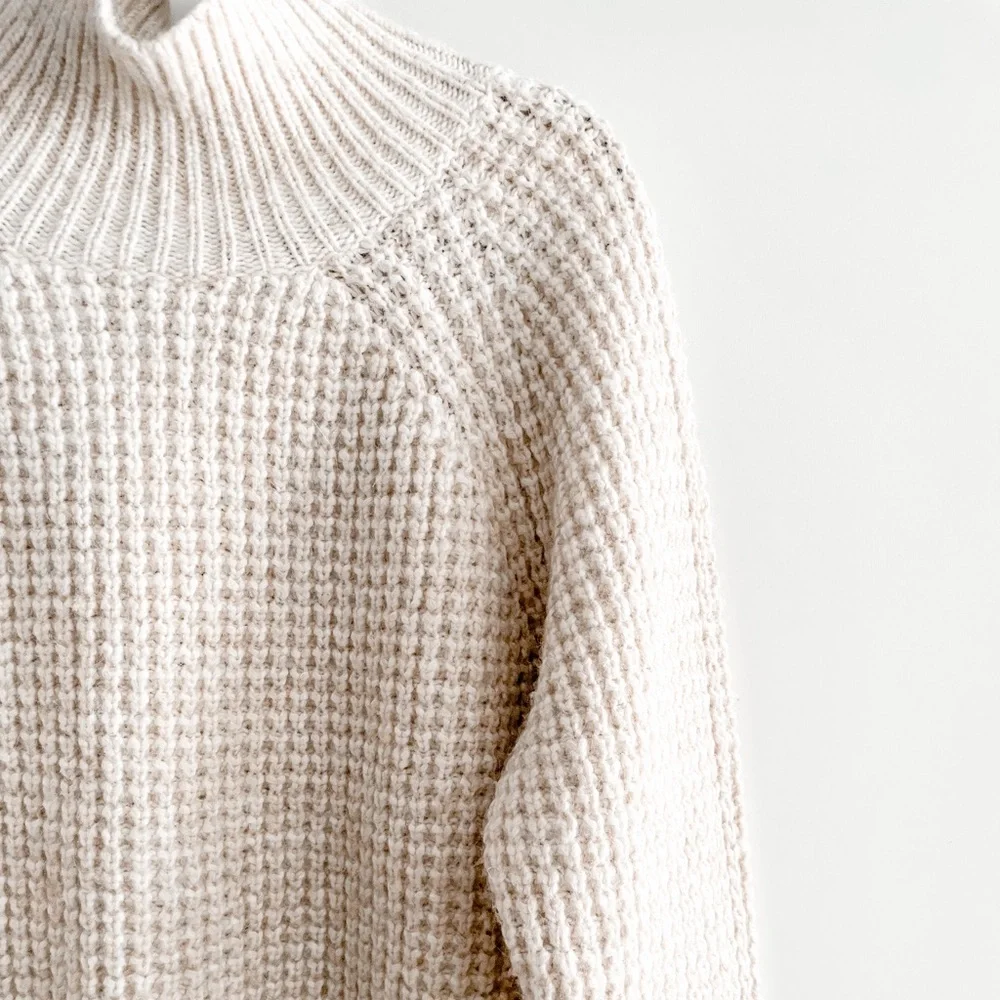 *SOLD* NWOT Wilfred Turtleneck Knit Sweater - Picture 15 of 15